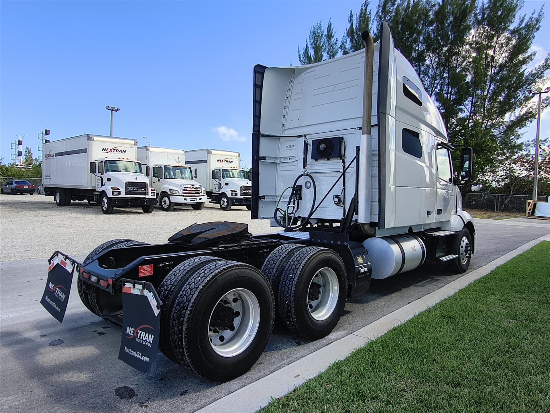2022 Volvo VNL 760 — photo 5