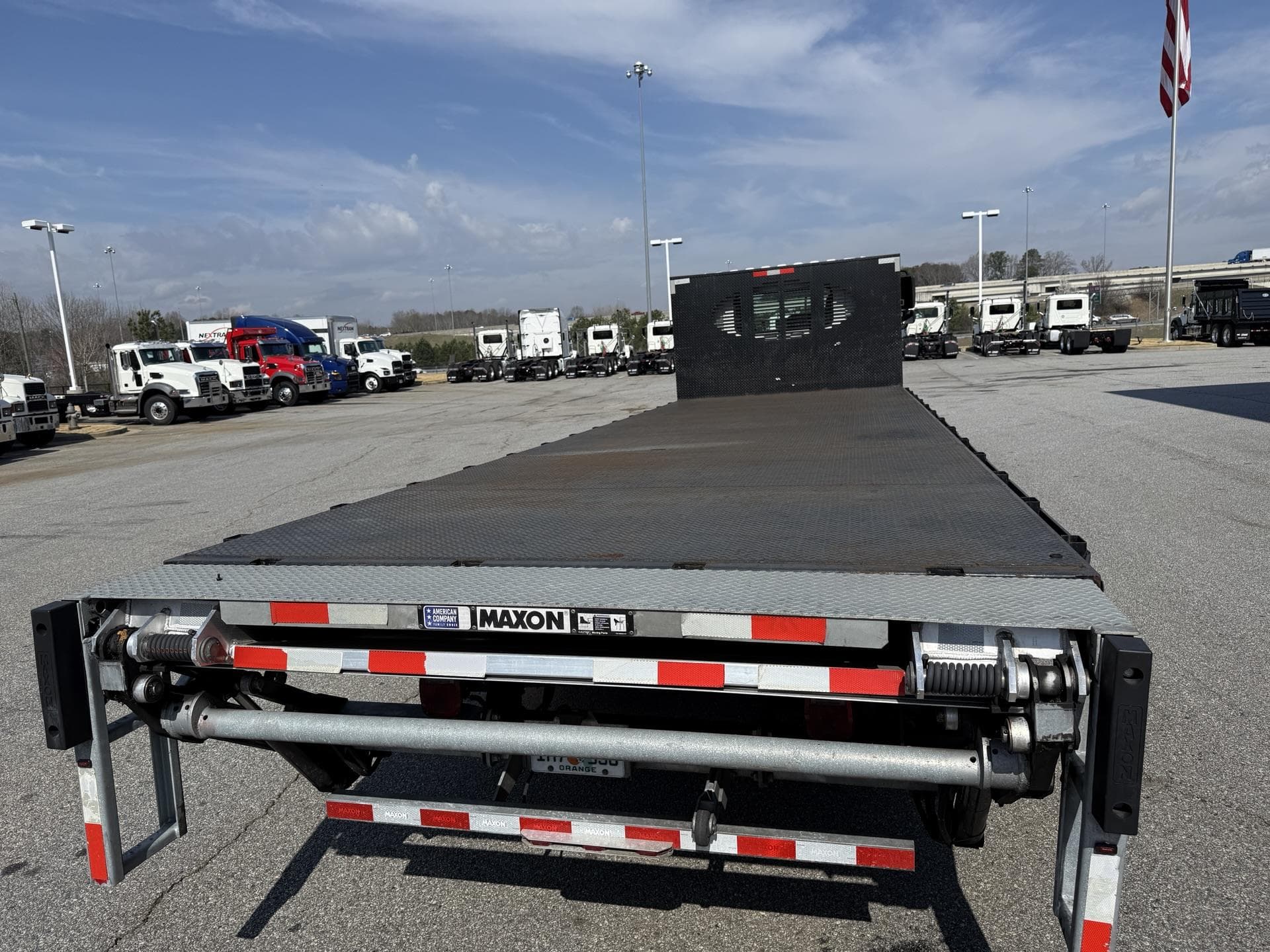 2019 Hino 268 — photo 4