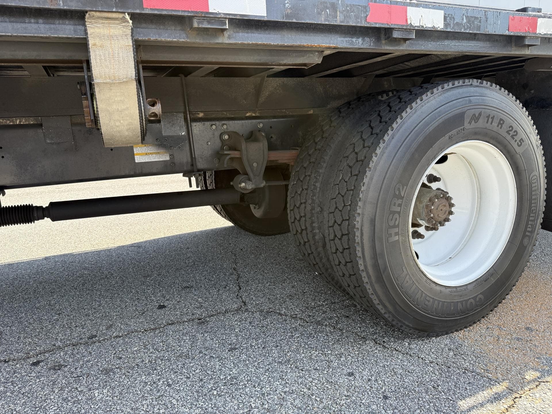 2019 Hino 268 — photo 3