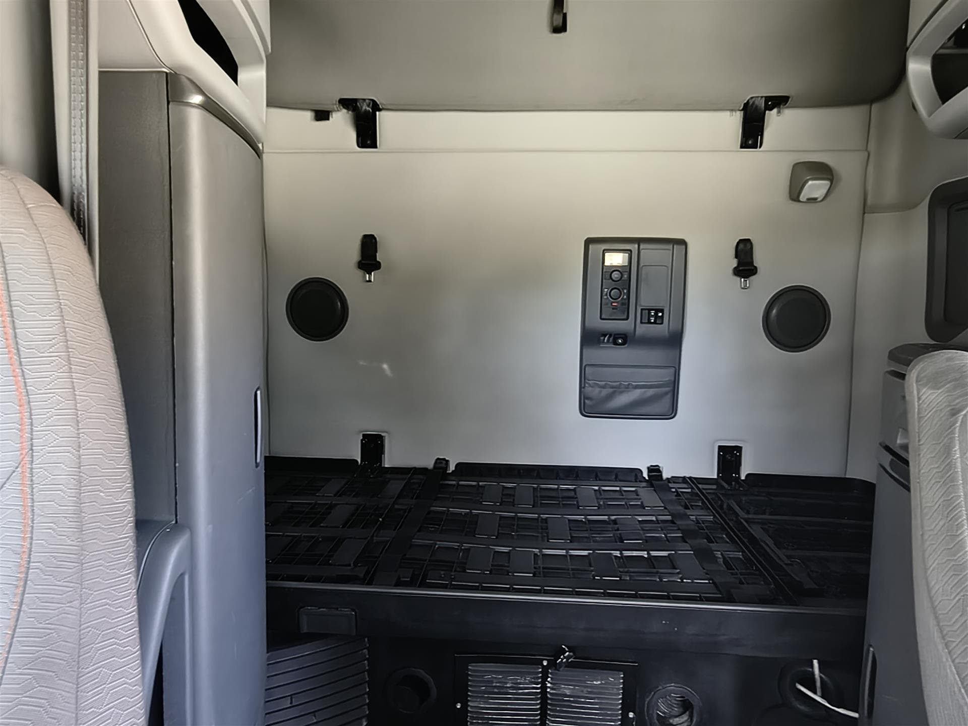 2022 Volvo VNL 760 — photo 10