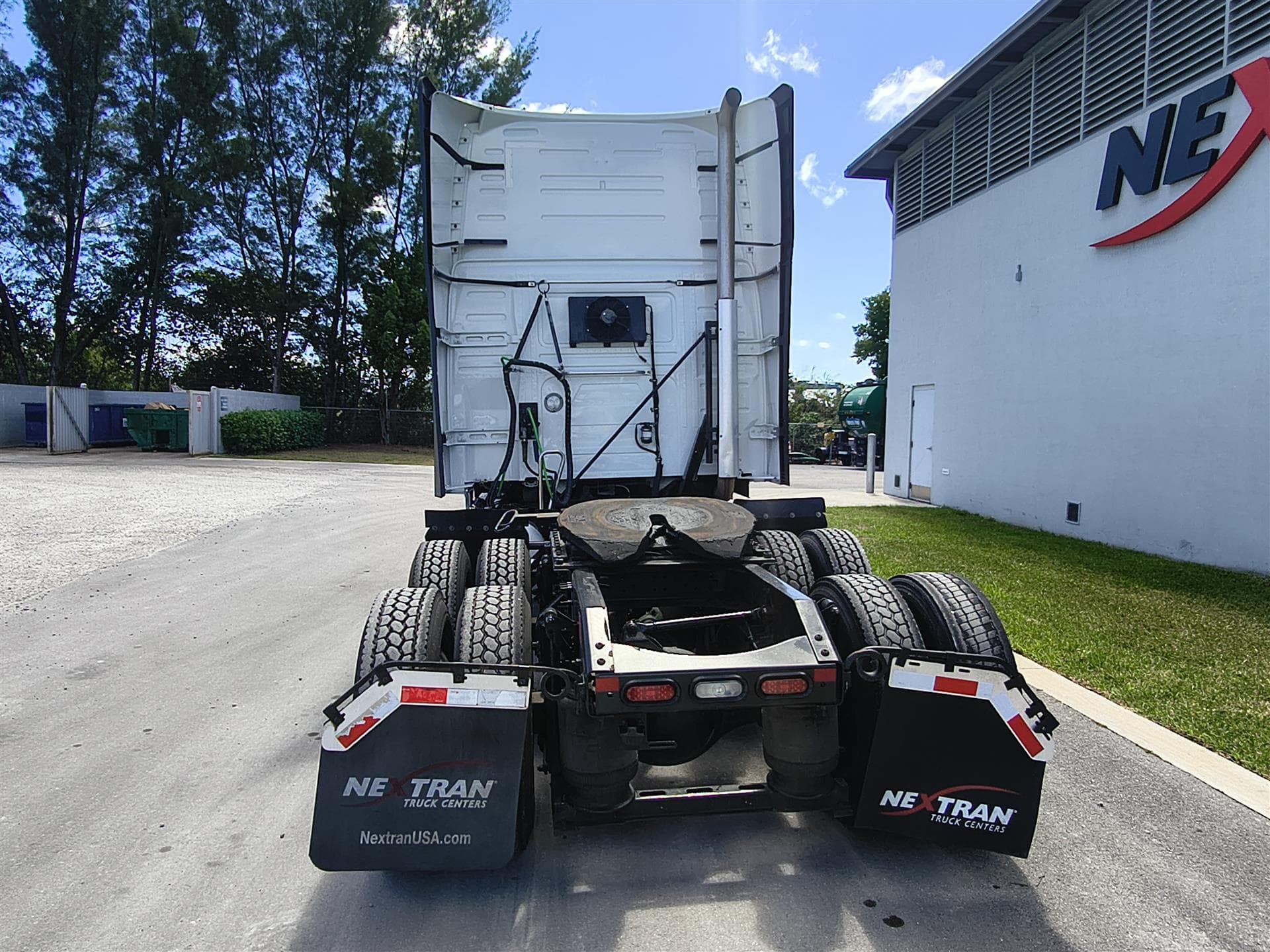 2022 Volvo VNL 760 — photo 5