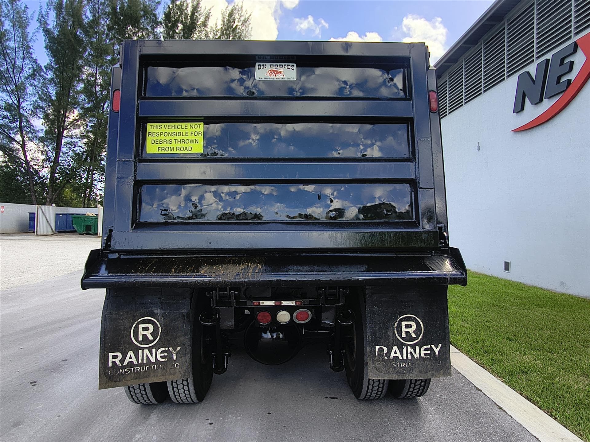 2020 Mack Granite — photo 7