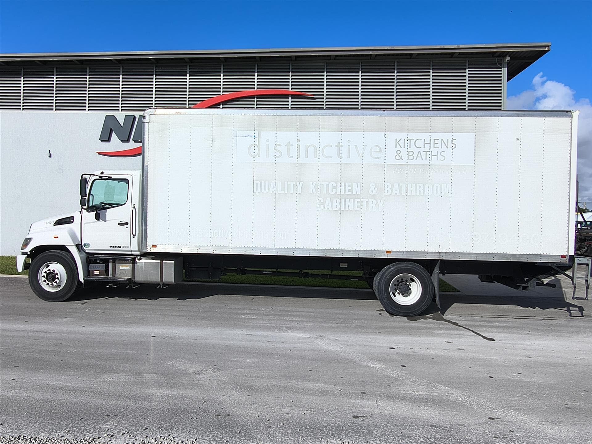 2020 Hino 268 — photo 8