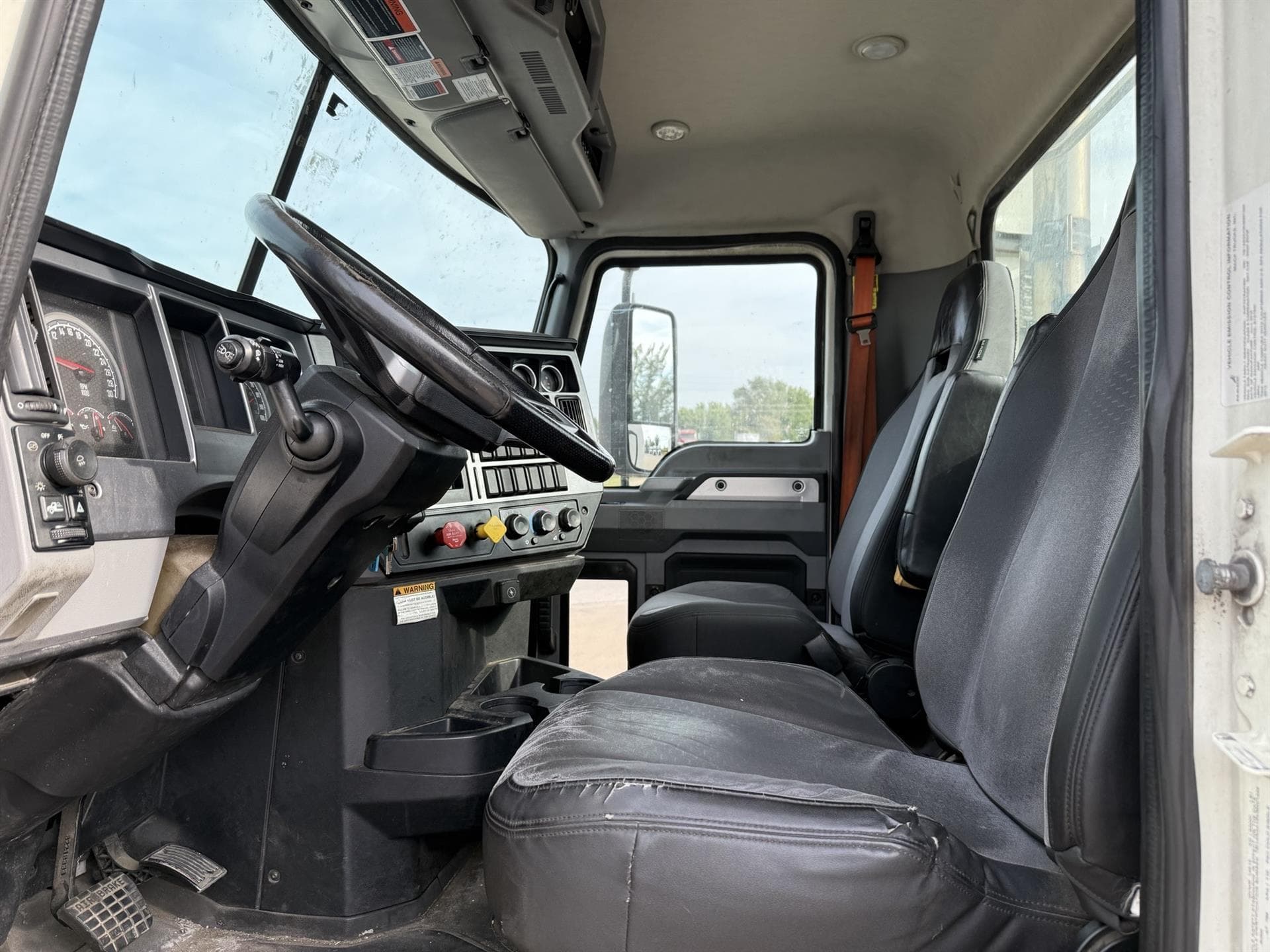 2019 Mack — photo 3