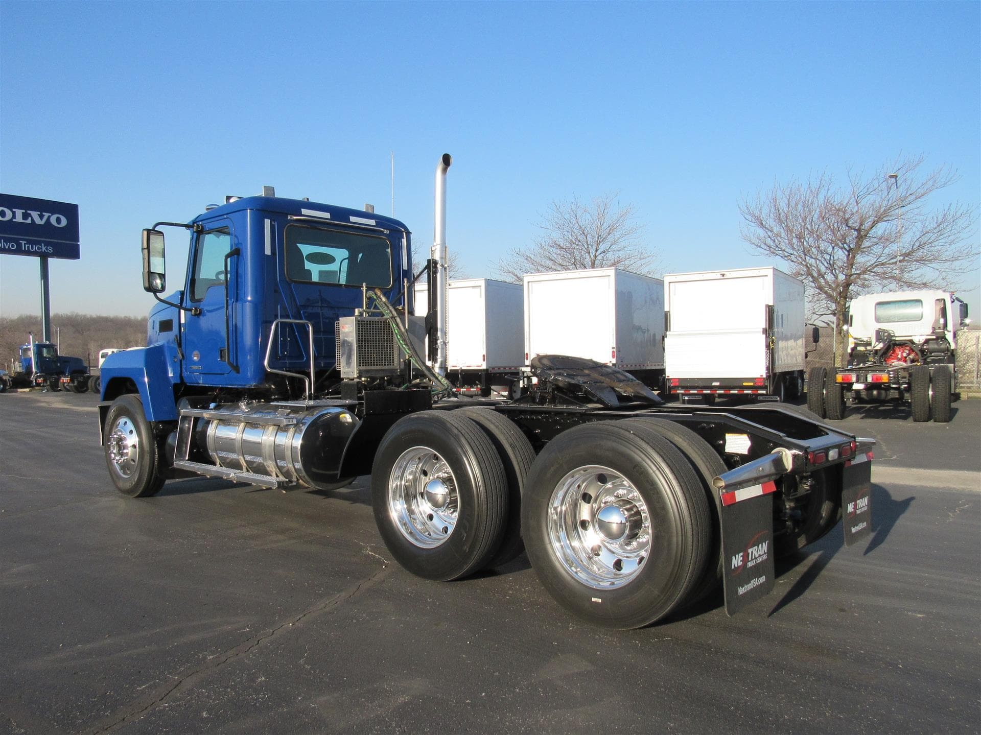 2023 Mack Pinnacle — photo 3