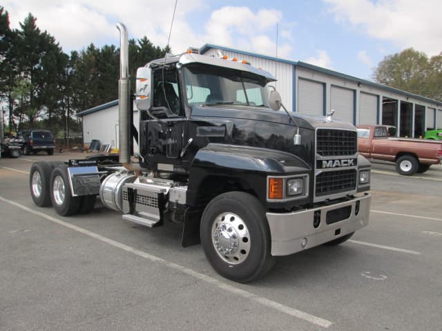 2022 Mack Pinnacle — photo 3