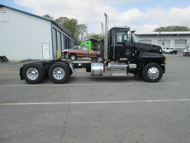 2022 Mack Pinnacle — photo 4