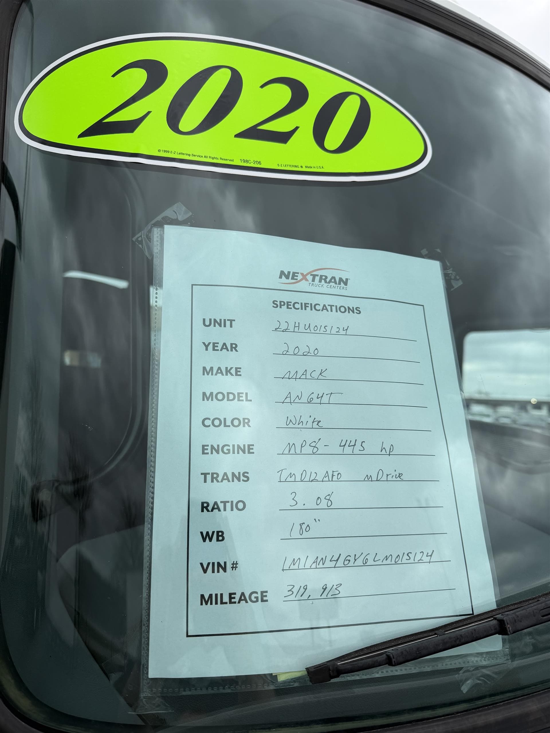 2020 Mack Anthem — photo 6