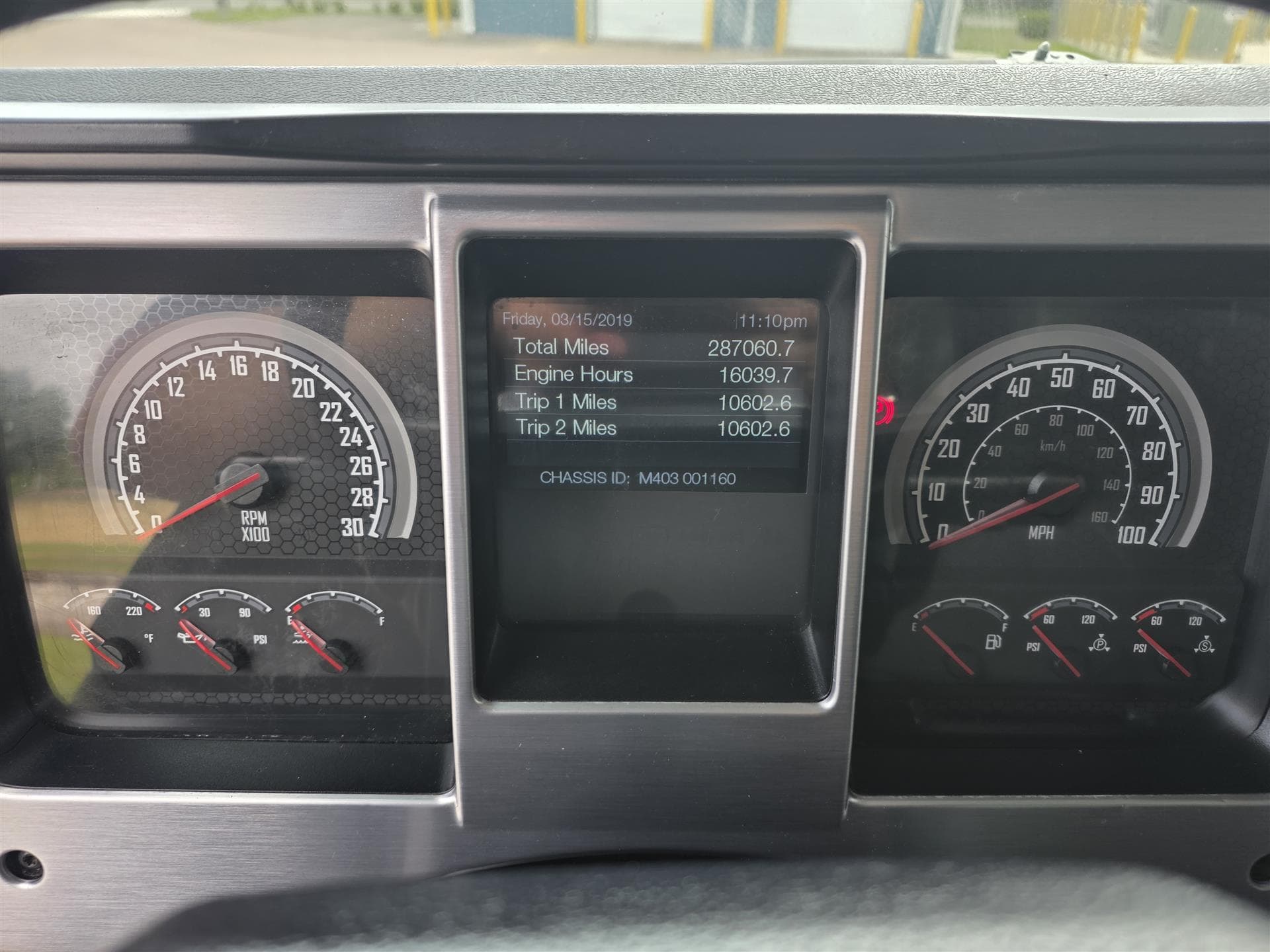 2020 Mack Granite — photo 10