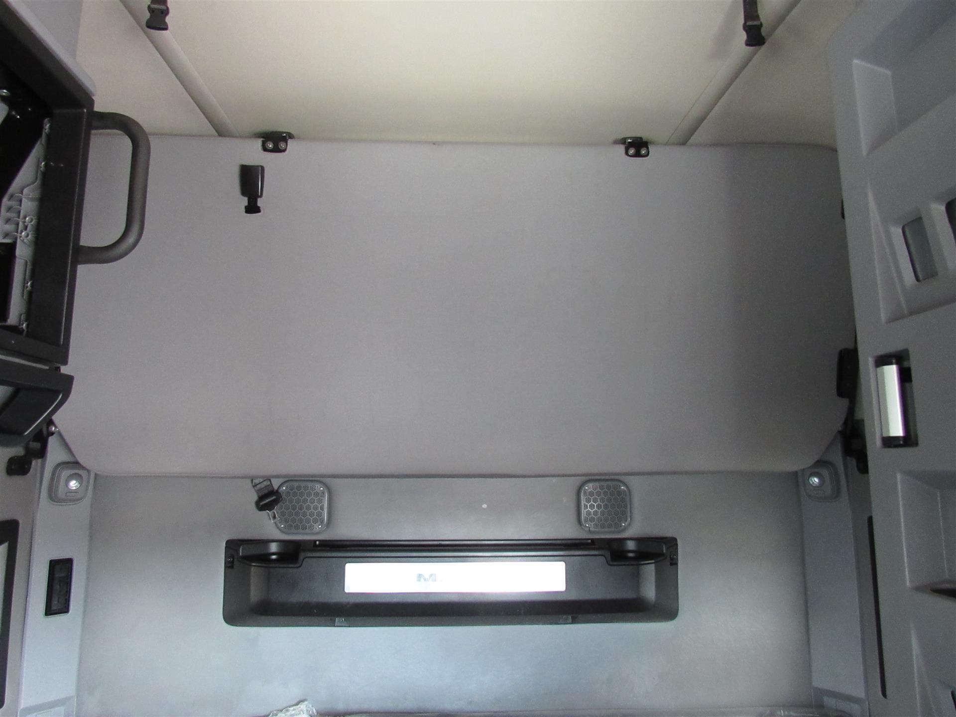 2024 Mack Anthem — photo 21