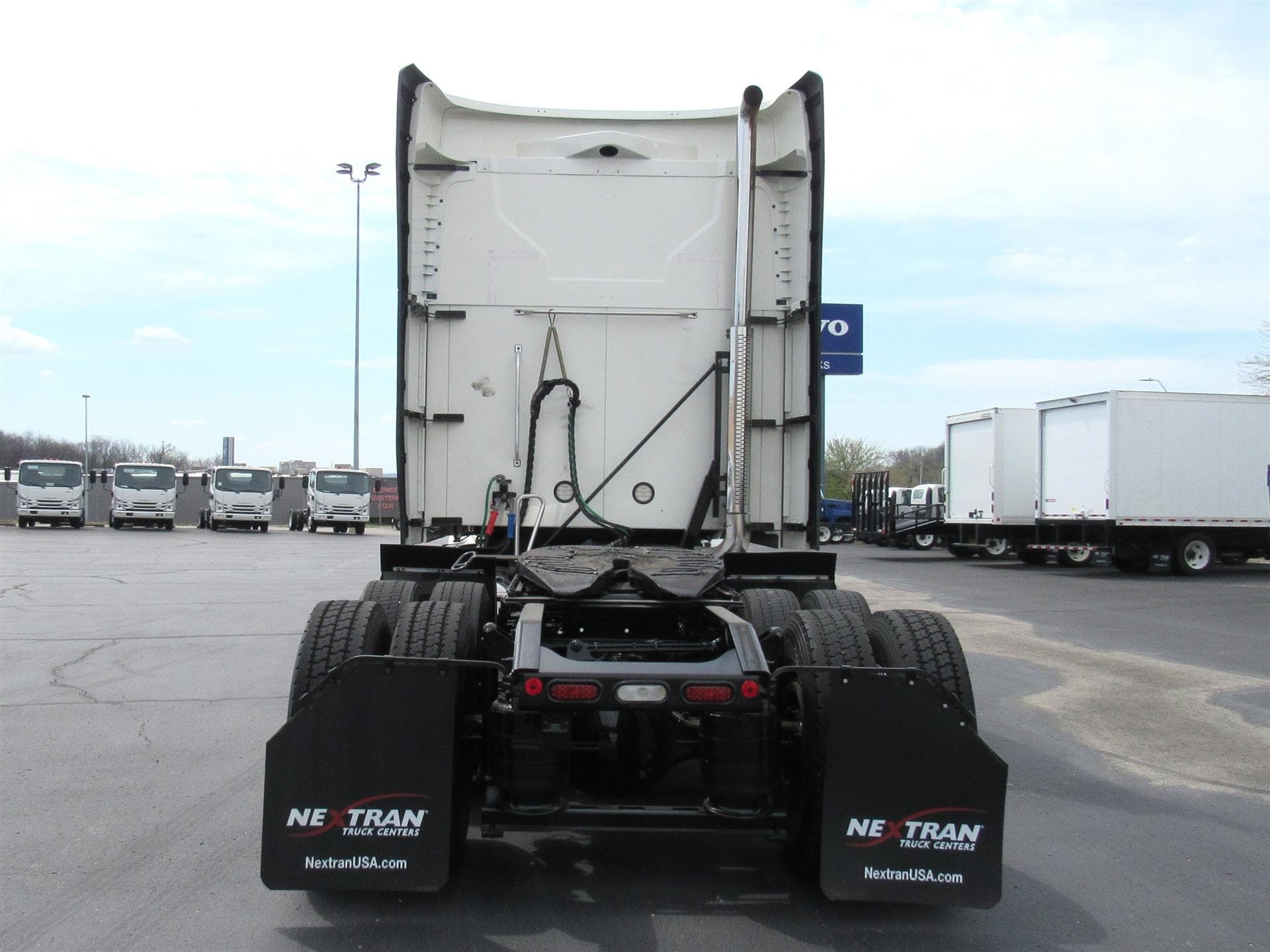 2024 Mack Anthem — photo 4