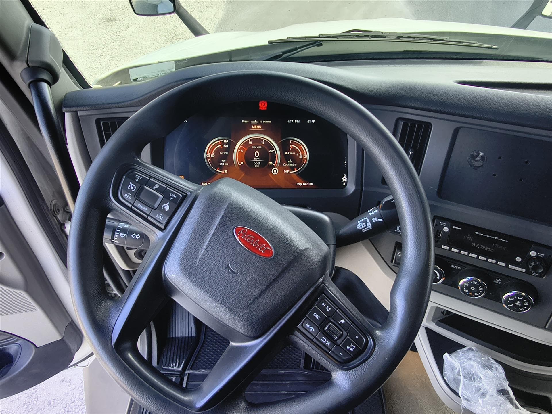 2023 Peterbilt 579 — photo 9