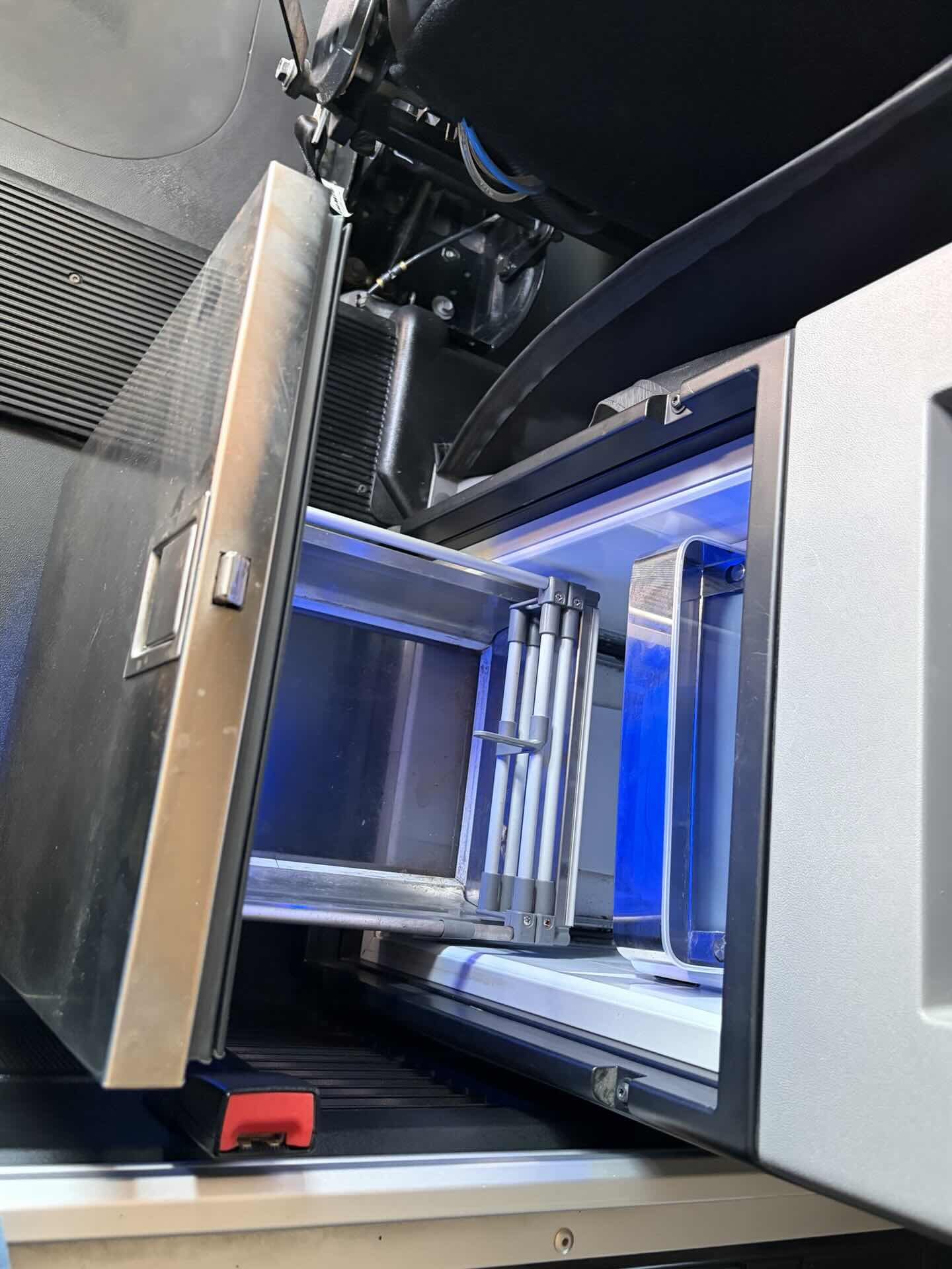 2022 Mack Anthem — photo 19