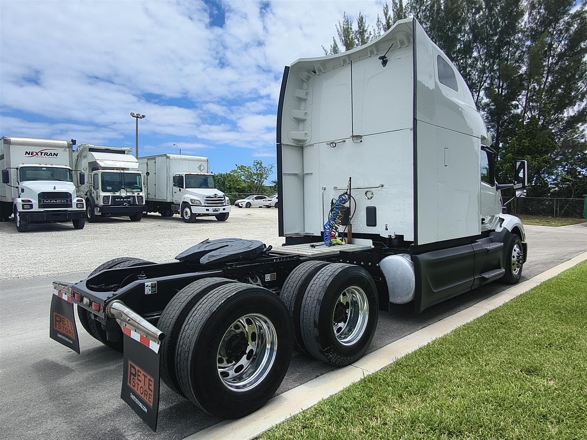 2022 Peterbilt 579 — photo 4