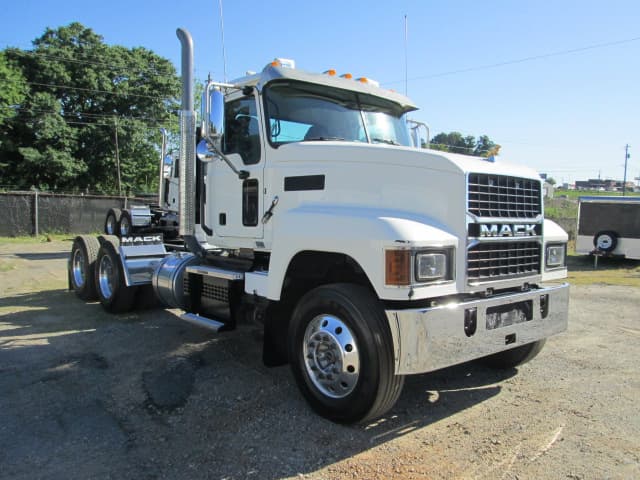 2021 Mack Pinnacle — photo 3