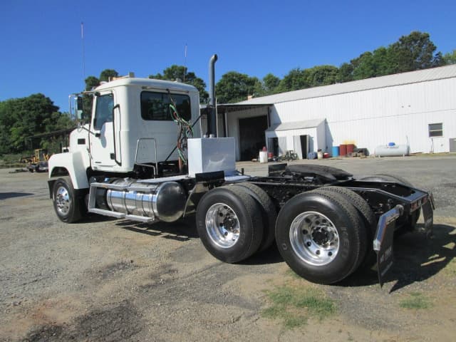 2021 Mack Pinnacle — photo 8