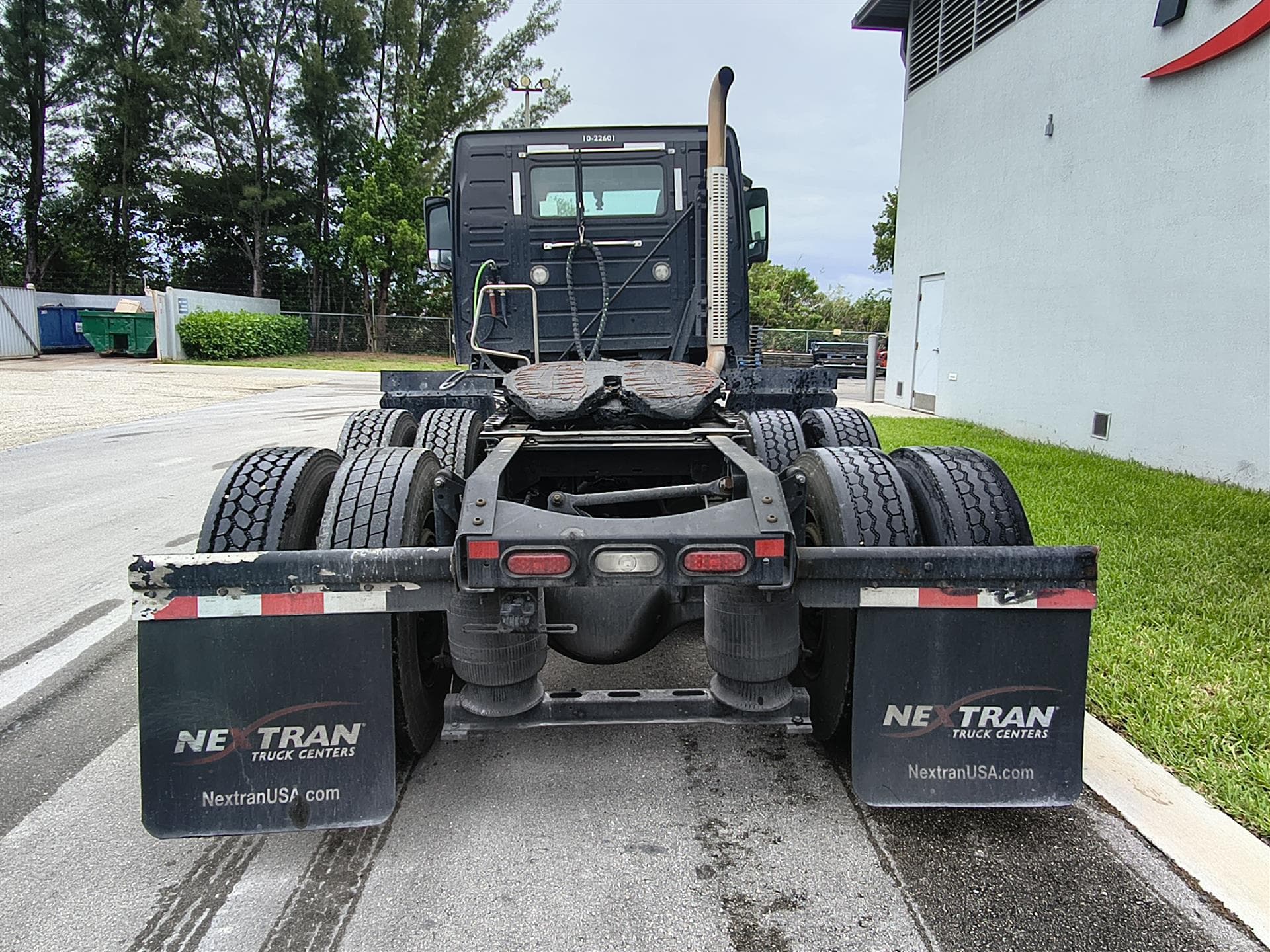 2022 Volvo VNR 640 — photo 5