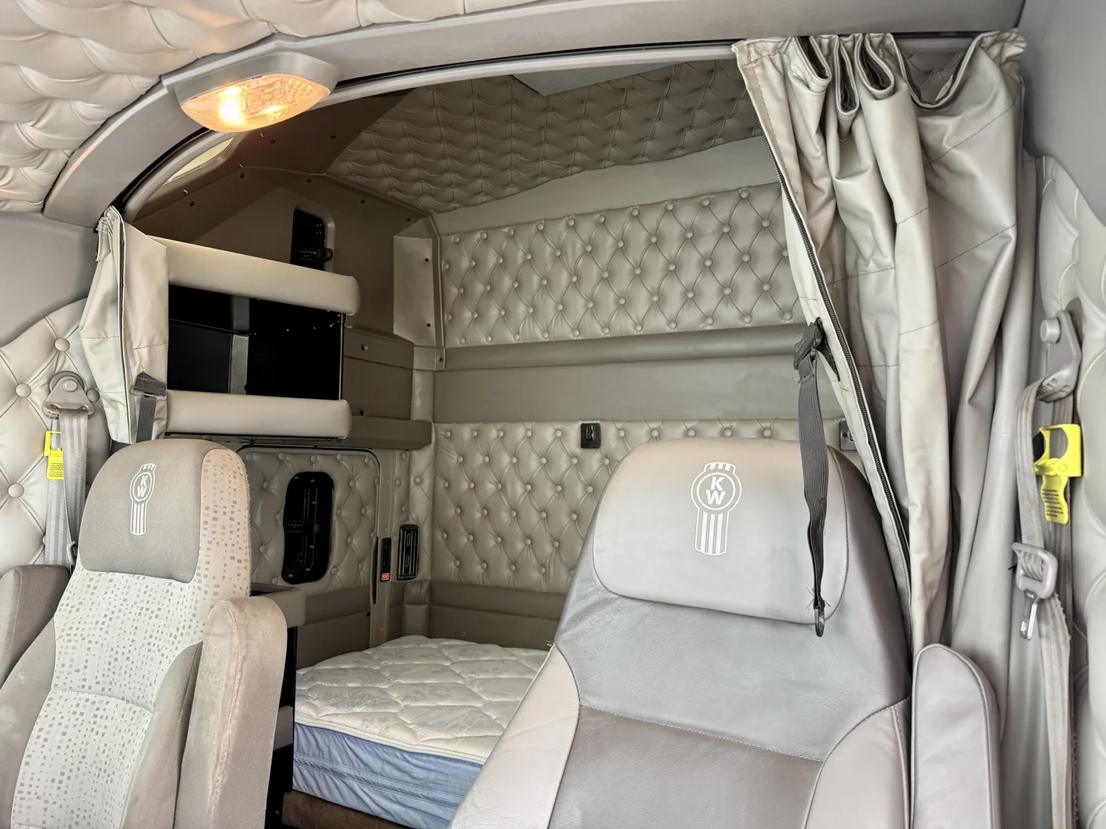 2017 Kenworth T800 — photo 19