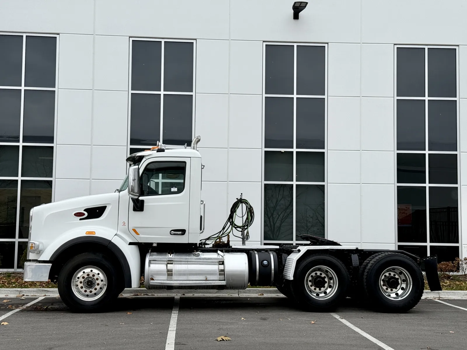 2015 Peterbilt 567 — photo 4