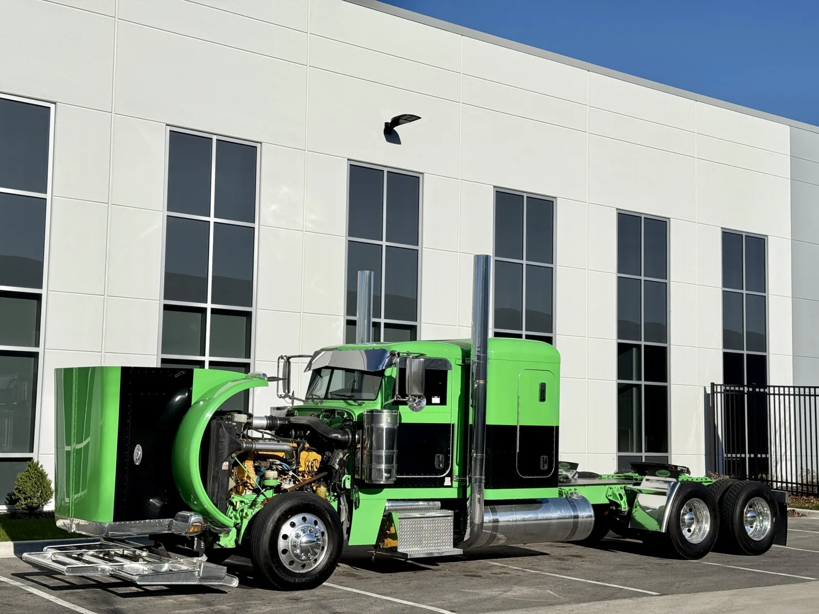 2019 Peterbilt 389 — photo 10
