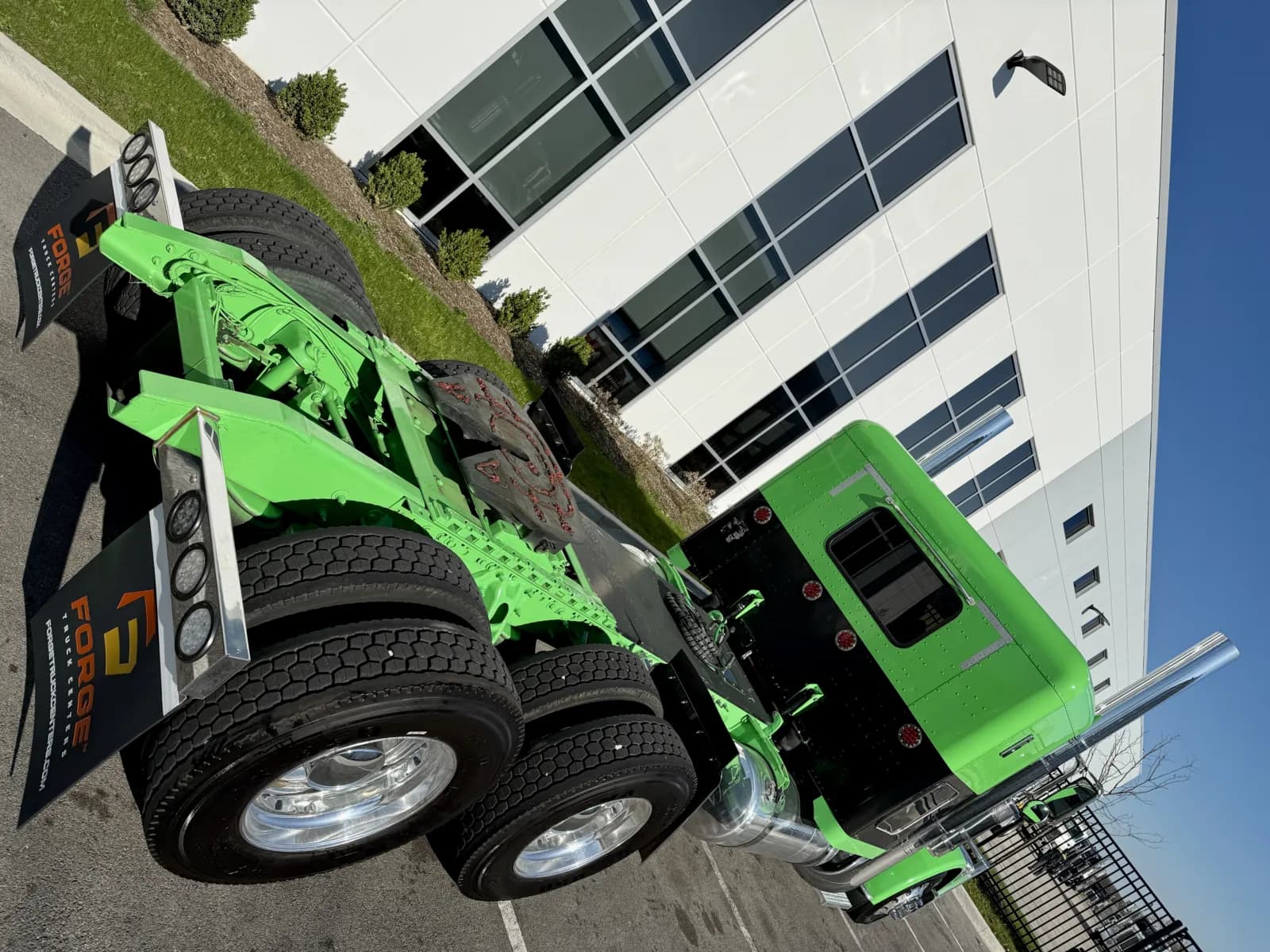 2019 Peterbilt 389 — photo 11