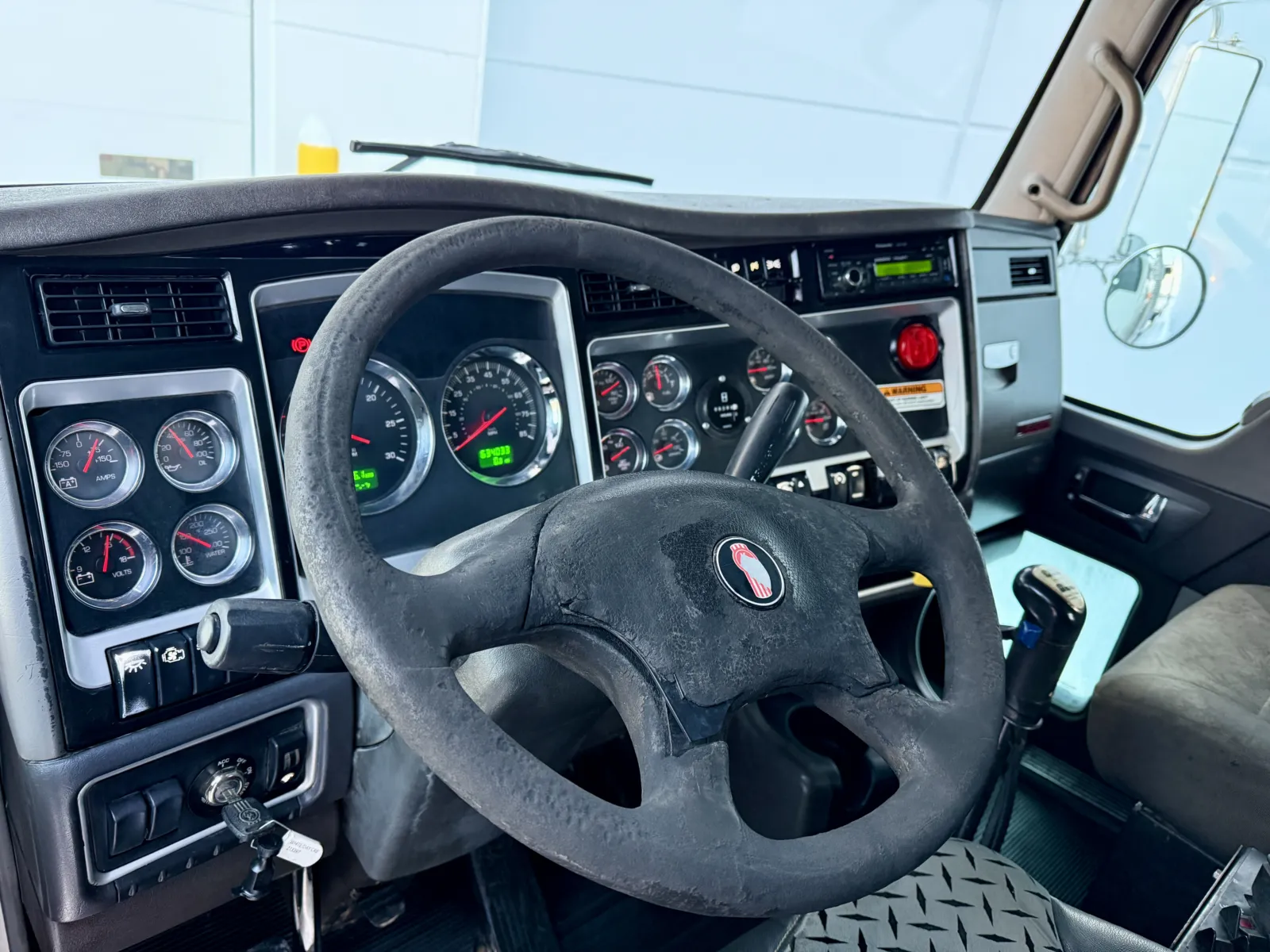 2008 Kenworth T800 — photo 15