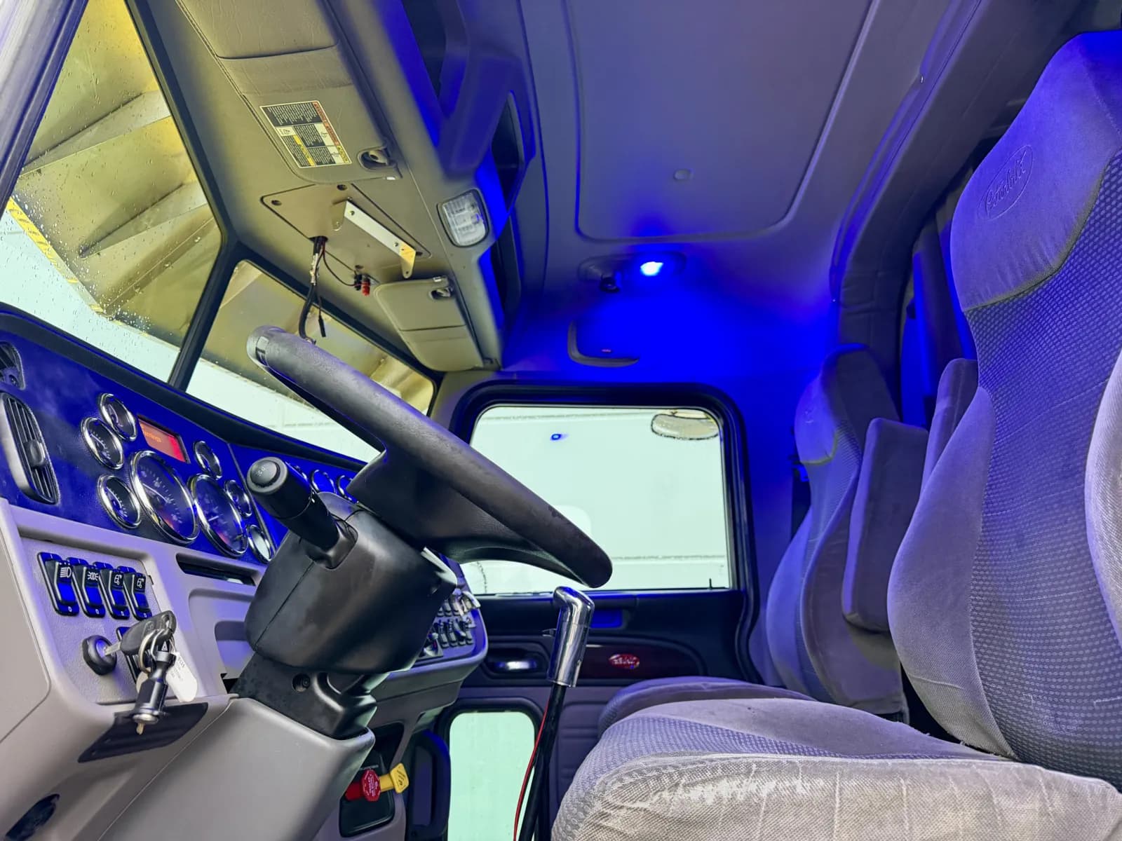 2014 Peterbilt 389 — photo 14