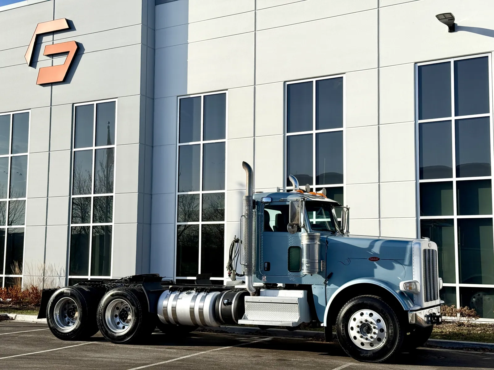 2018 Peterbilt 389 — photo 2