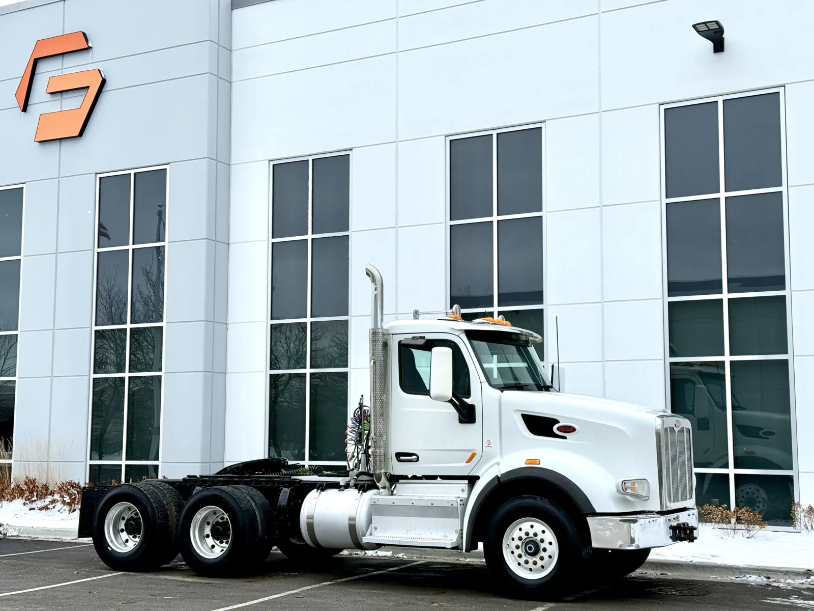 2016 Peterbilt 567 — photo 2