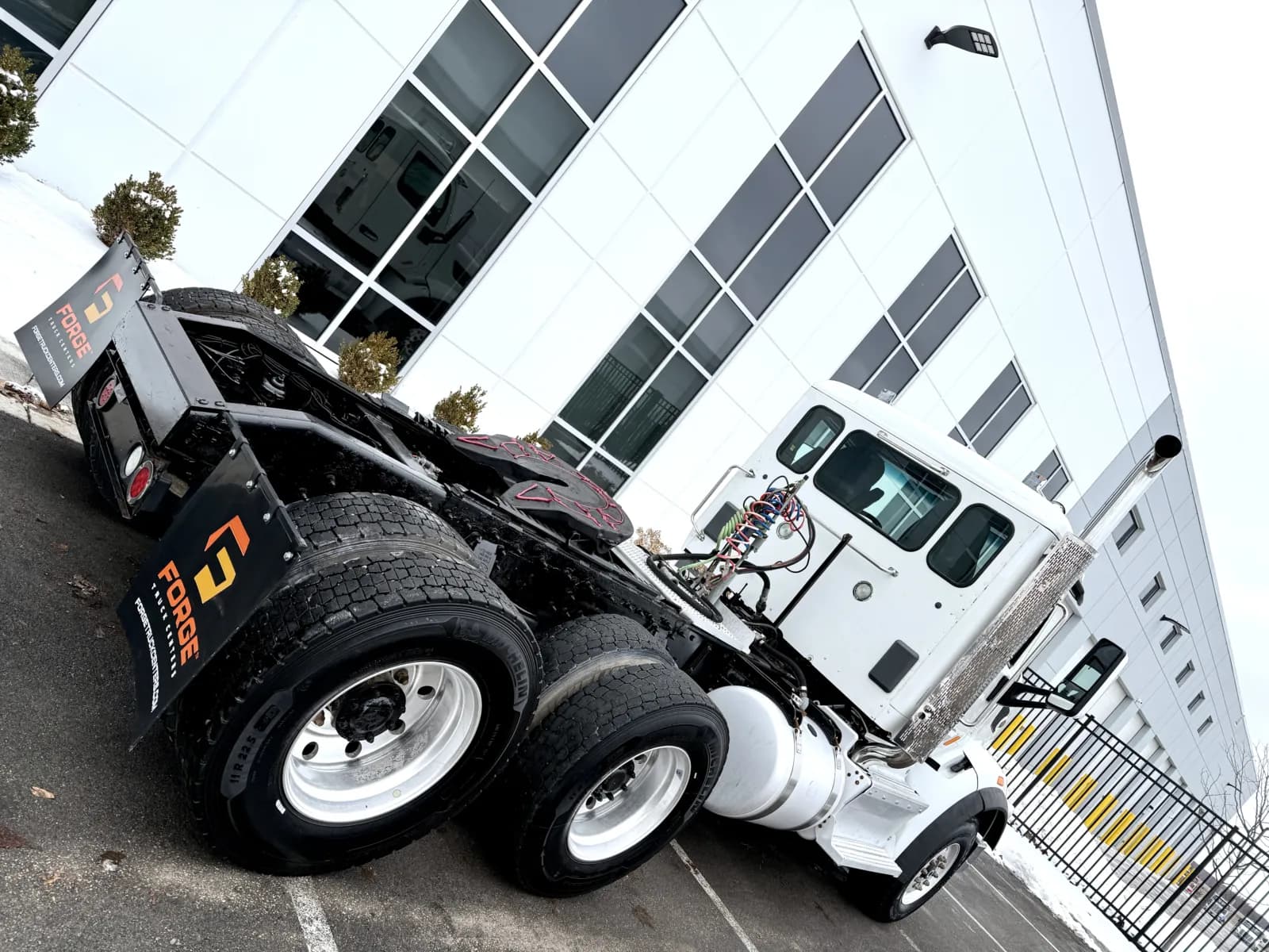 2016 Peterbilt 567 — photo 11