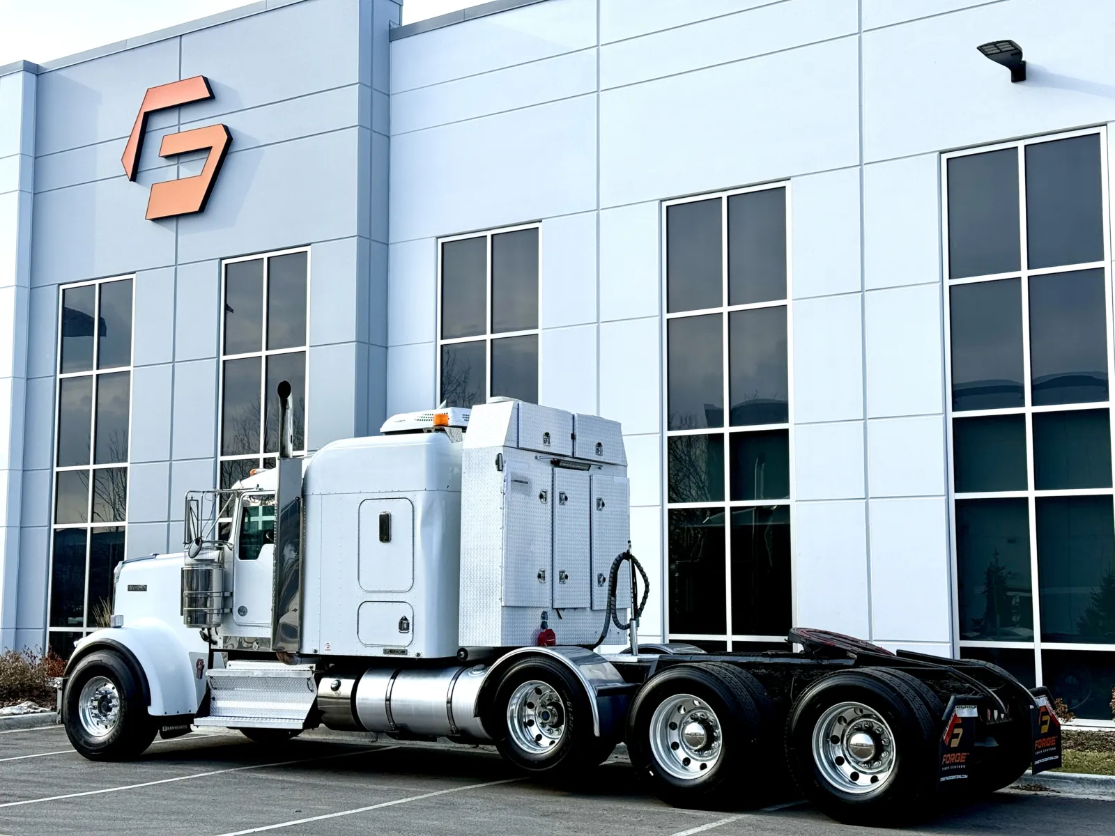 2011 Kenworth W900 — photo 6