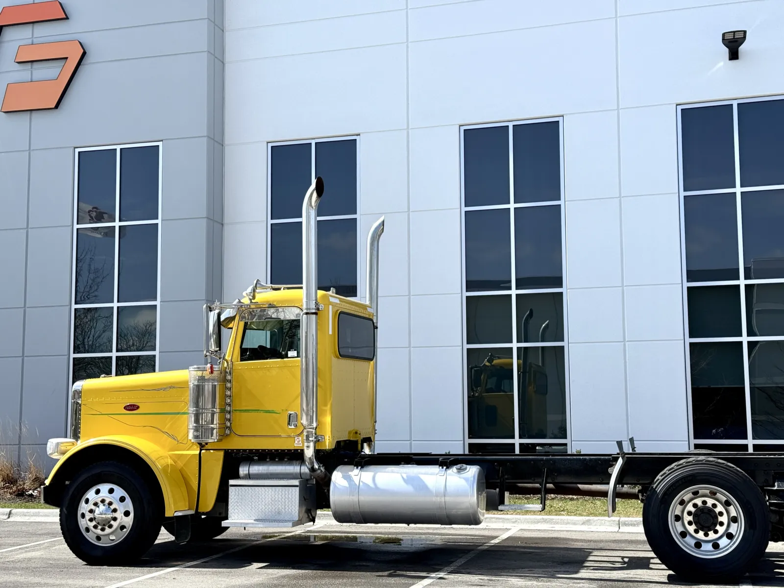 2016 Peterbilt 389 — photo 8