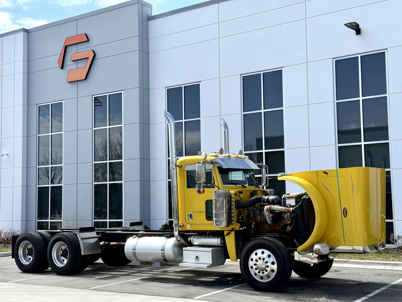 2016 Peterbilt 389 — photo 9