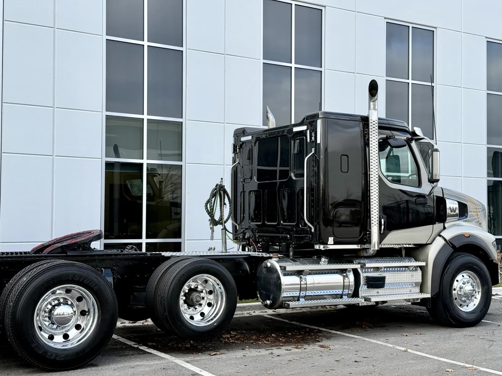 2023 Western Star 4900 — photo 7