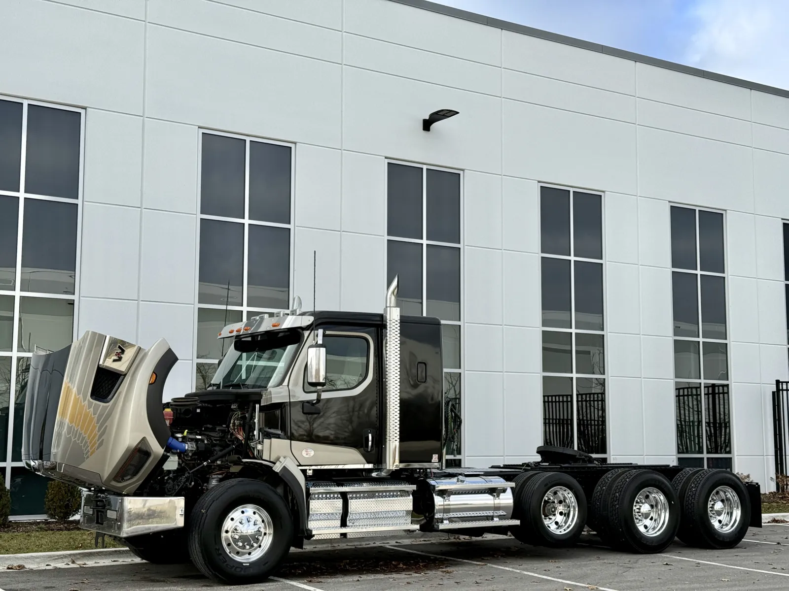 2023 Western Star 4900 — photo 10