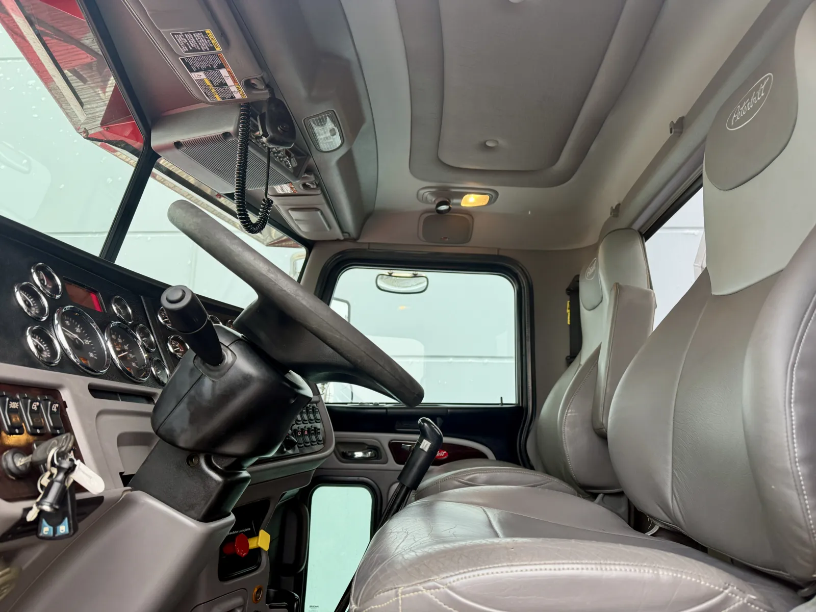2019 Peterbilt 389 — photo 14
