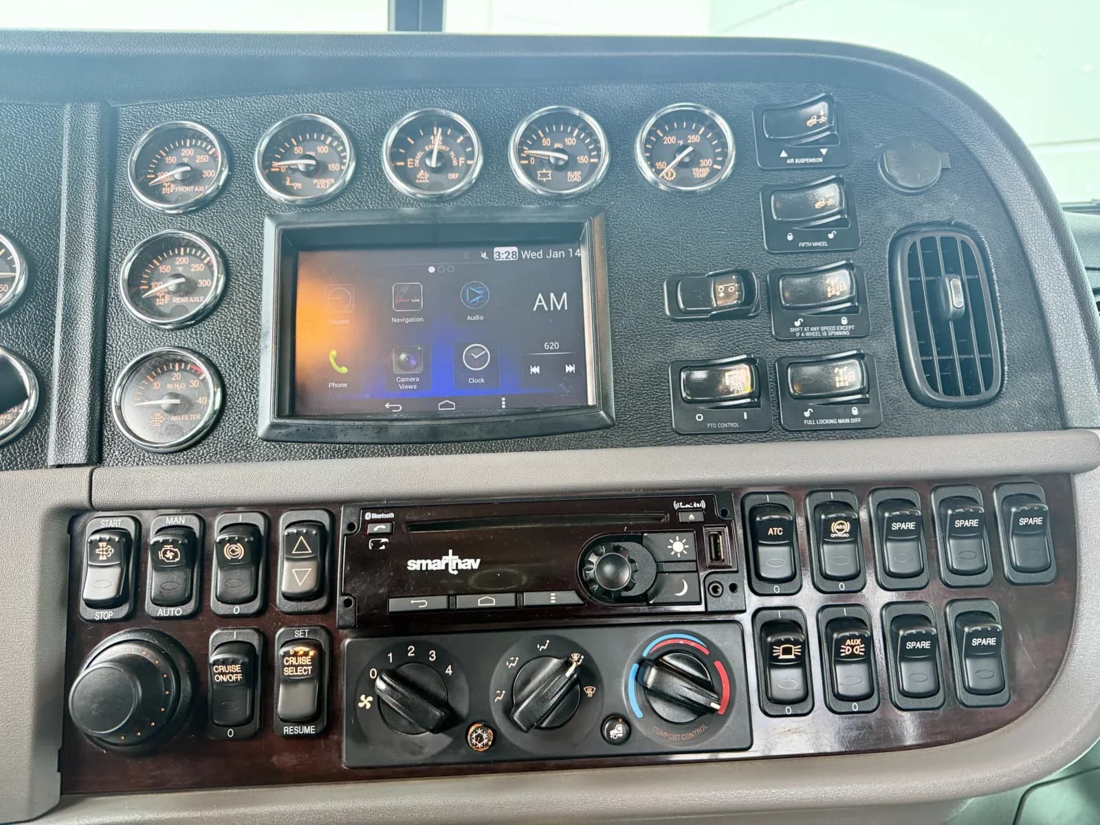 2019 Peterbilt 389 — photo 18