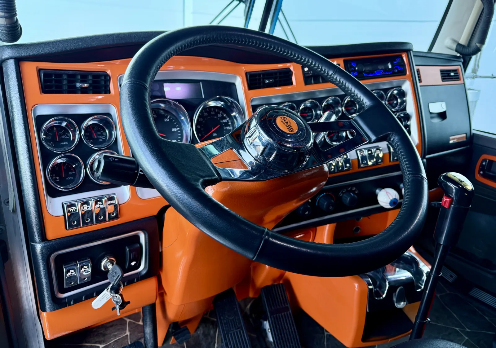 2018 Kenworth W900 — photo 15