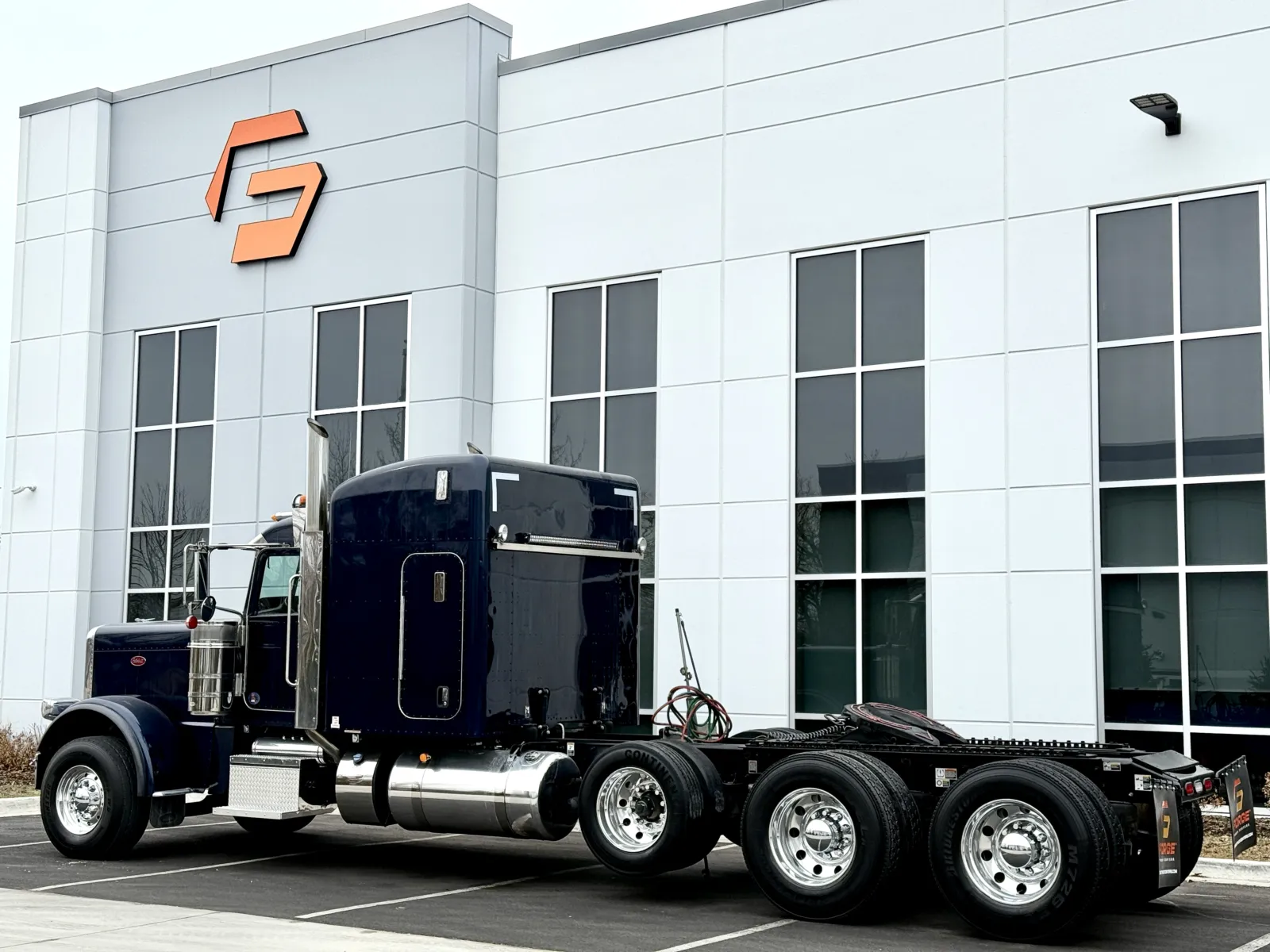 2024 Peterbilt 389 — photo 6