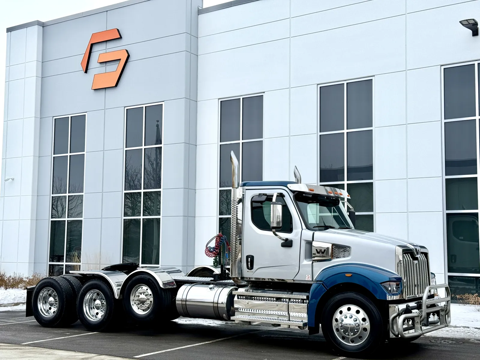 2024 Western Star 49X — photo 2