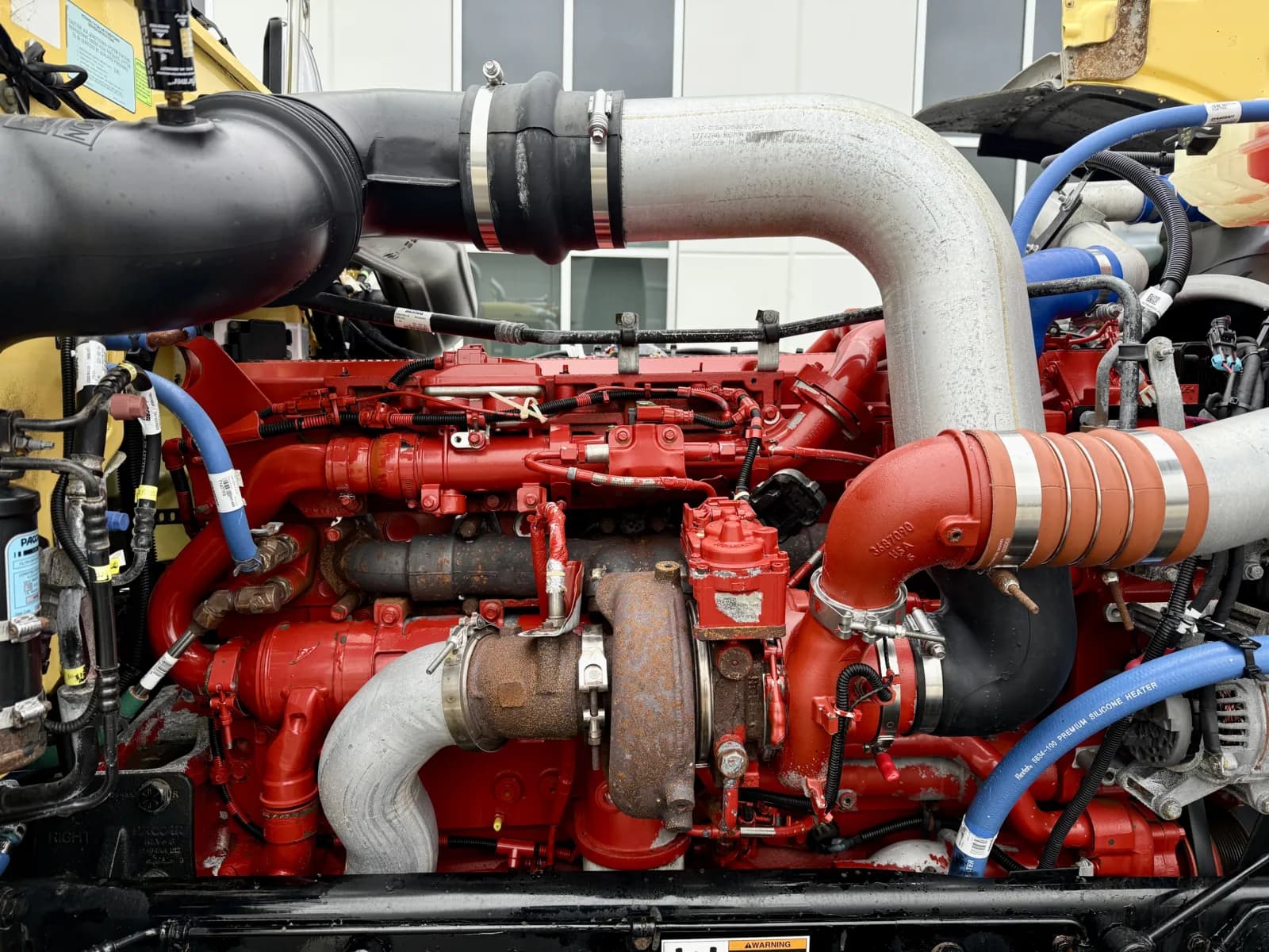 2023 Peterbilt 389 — photo 13