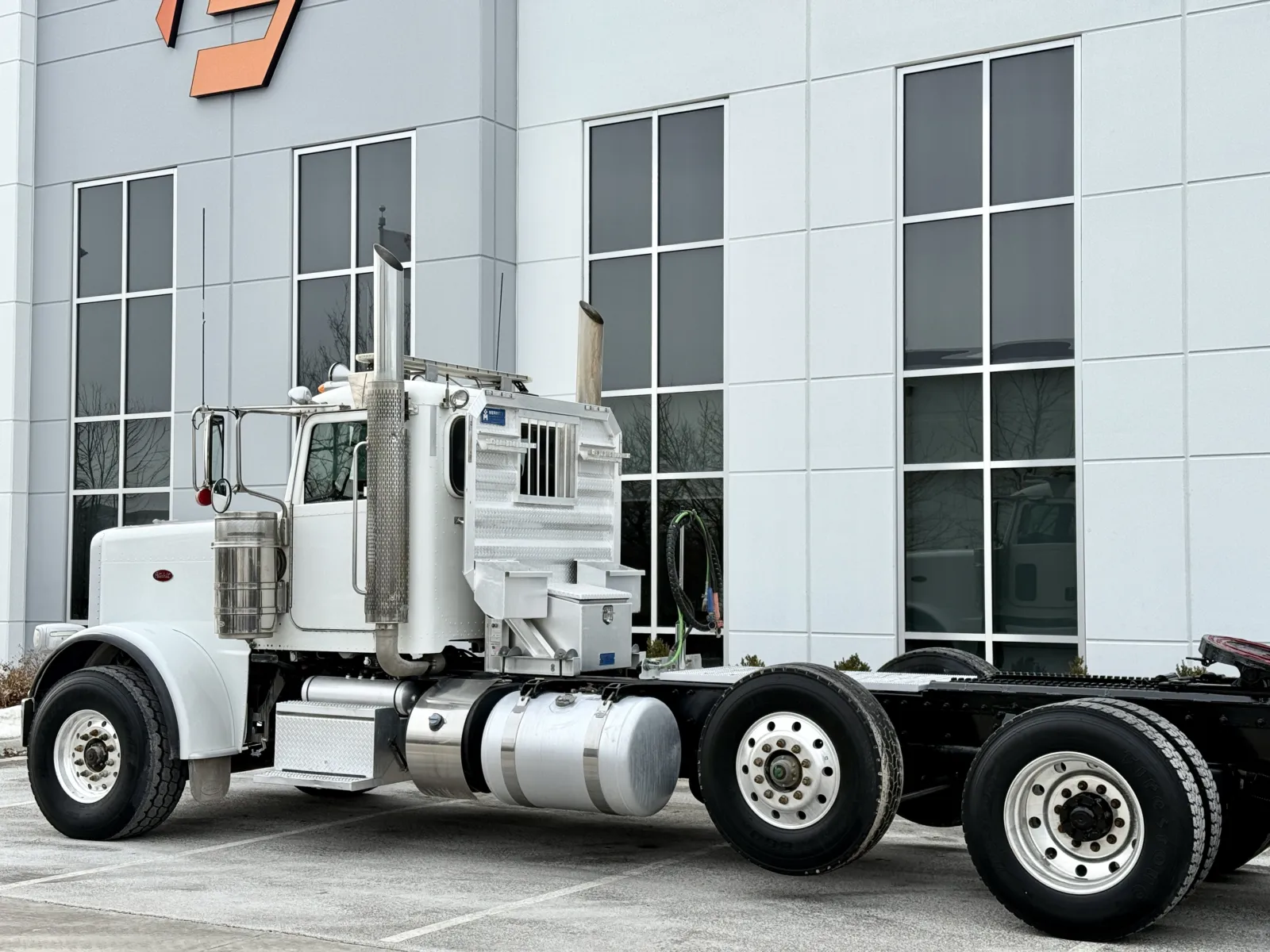 2018 Peterbilt 389 — photo 8