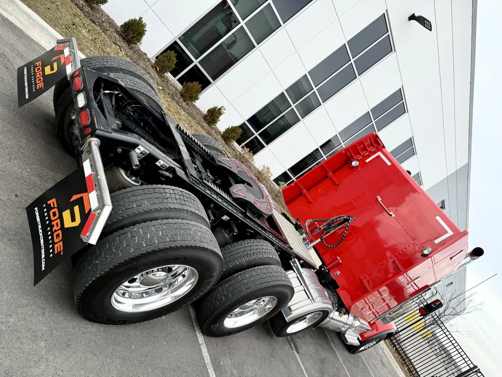 2024 Peterbilt 389 — photo 11