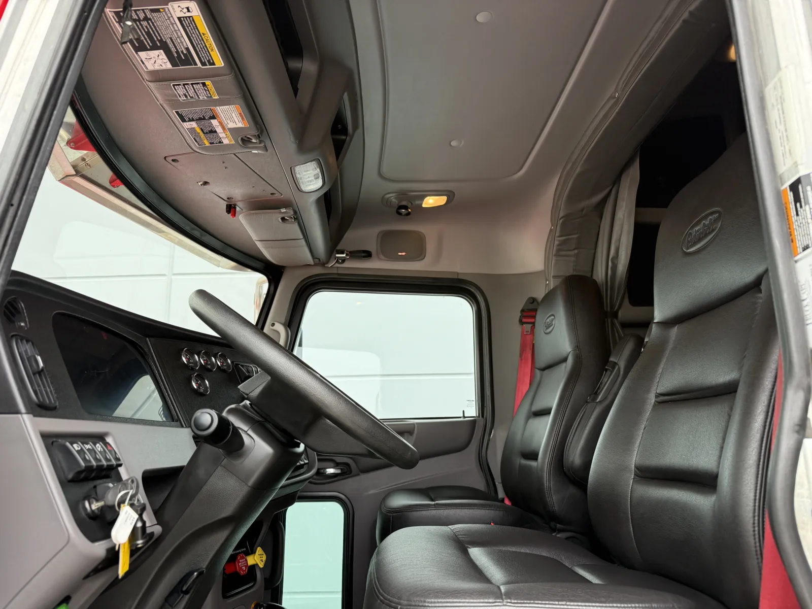 2024 Peterbilt 389 — photo 14