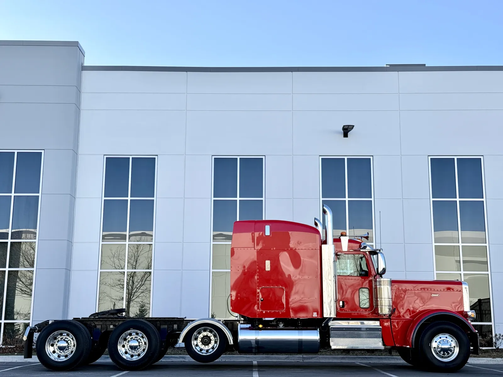2024 Peterbilt 389 — photo 3