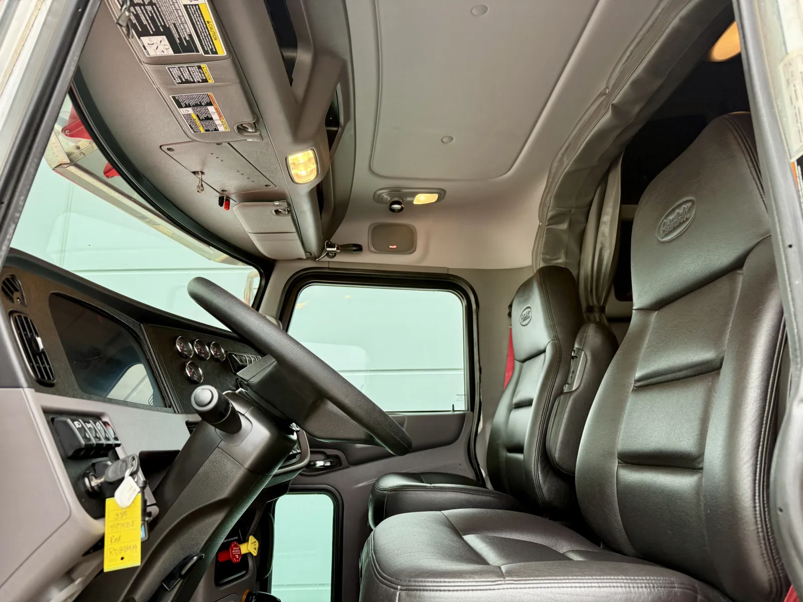 2024 Peterbilt 389 — photo 14