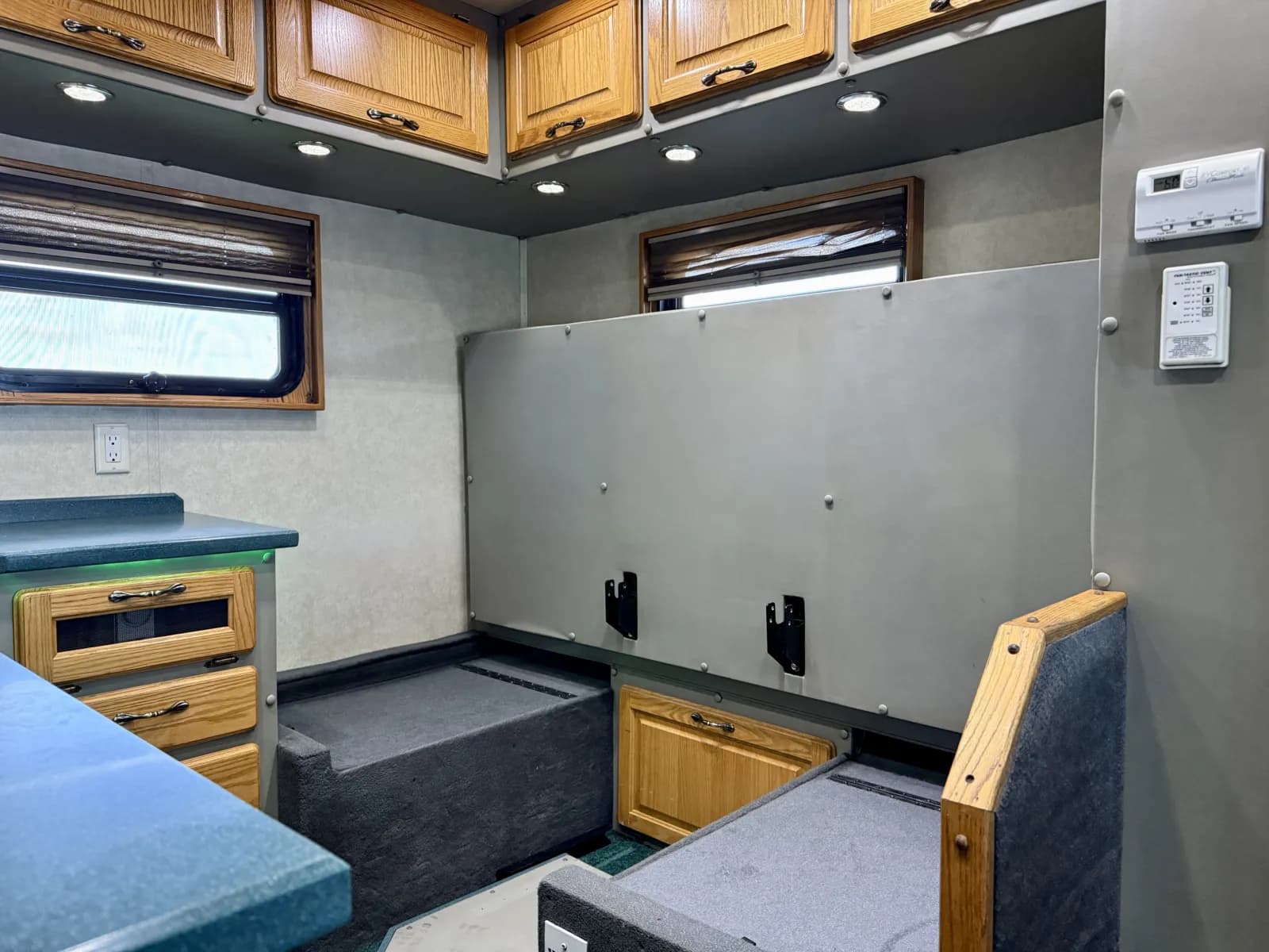 2014 Peterbilt 389 — photo 23