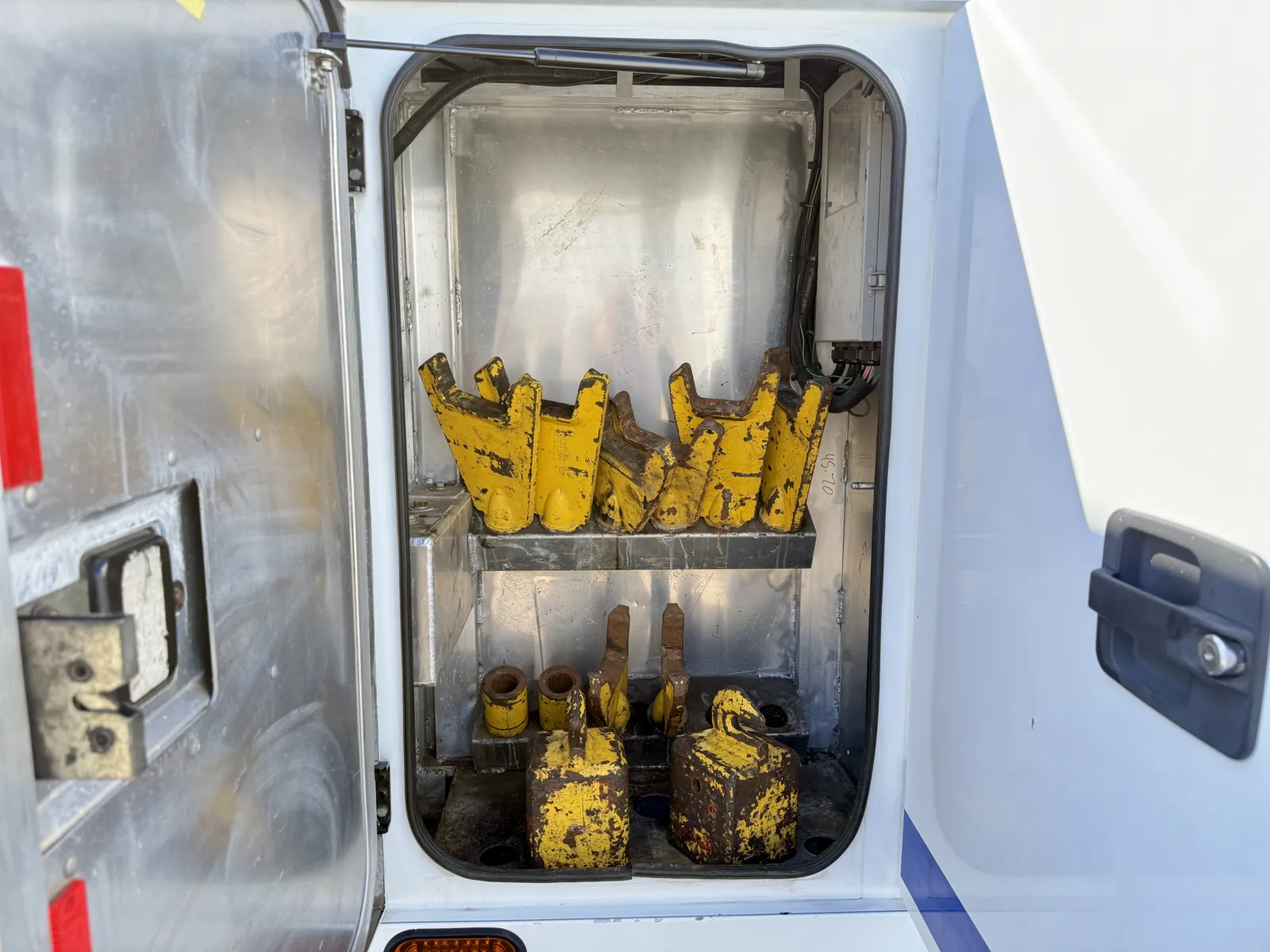 2011 Kenworth T800 — photo 15