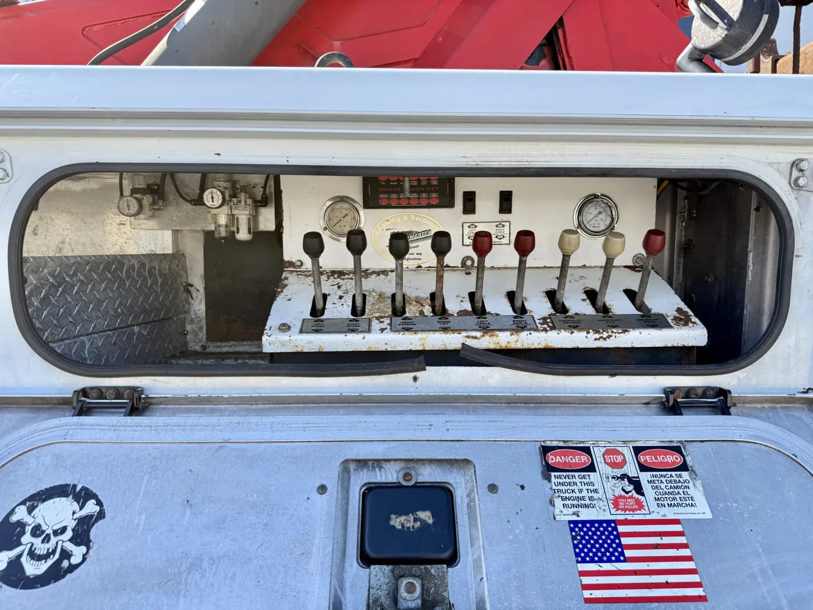 2011 Kenworth T800 — photo 20