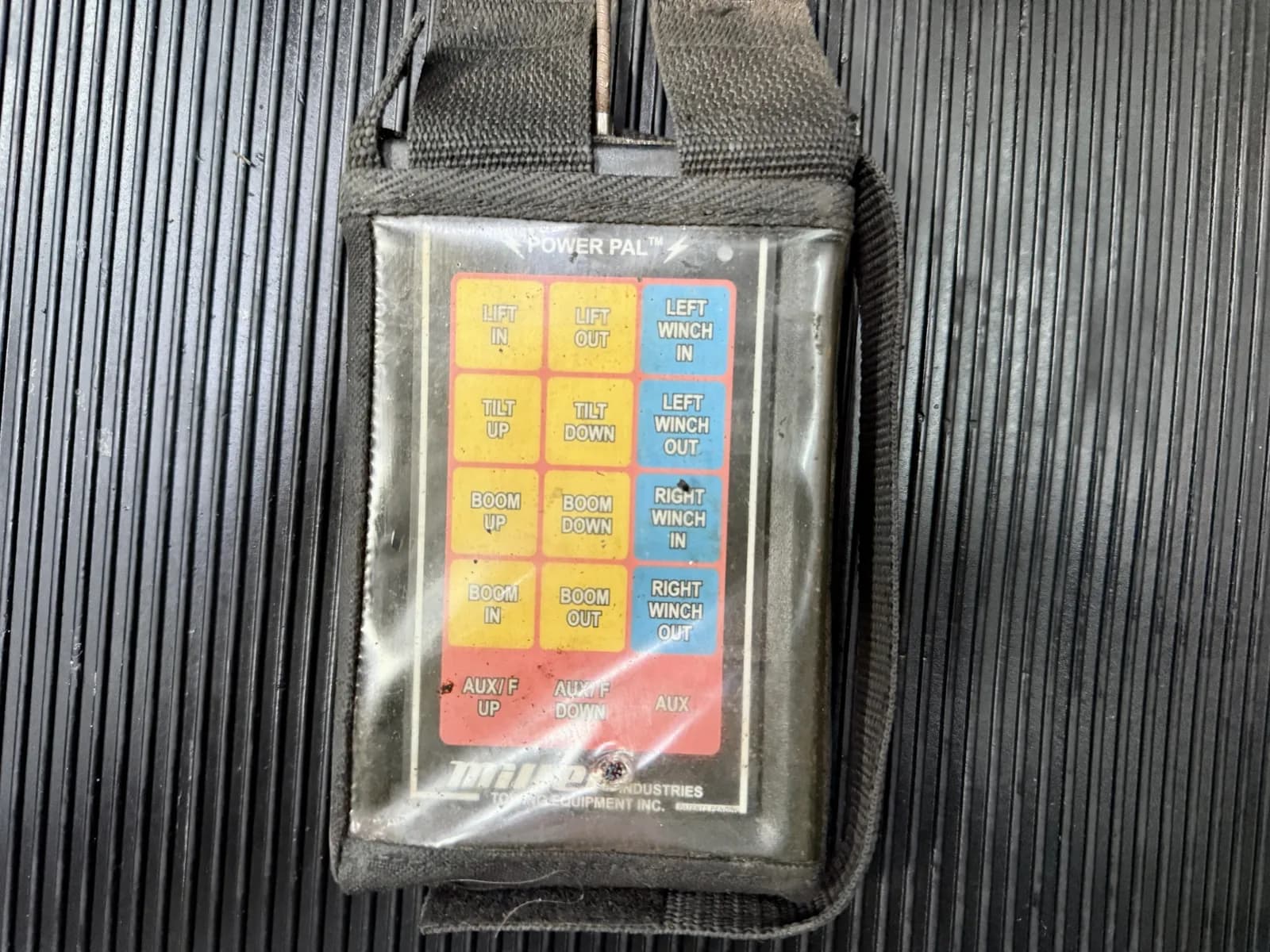 2011 Kenworth T800 — photo 41